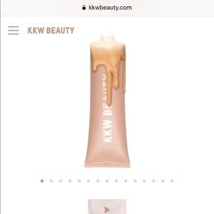 KKW Body Collection Skin Perfecter in Light